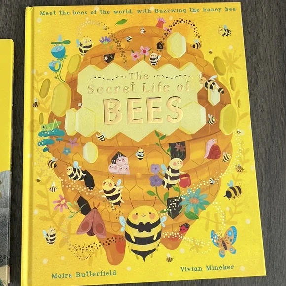 📚 NEW books 4 items - Picture 4 of 9